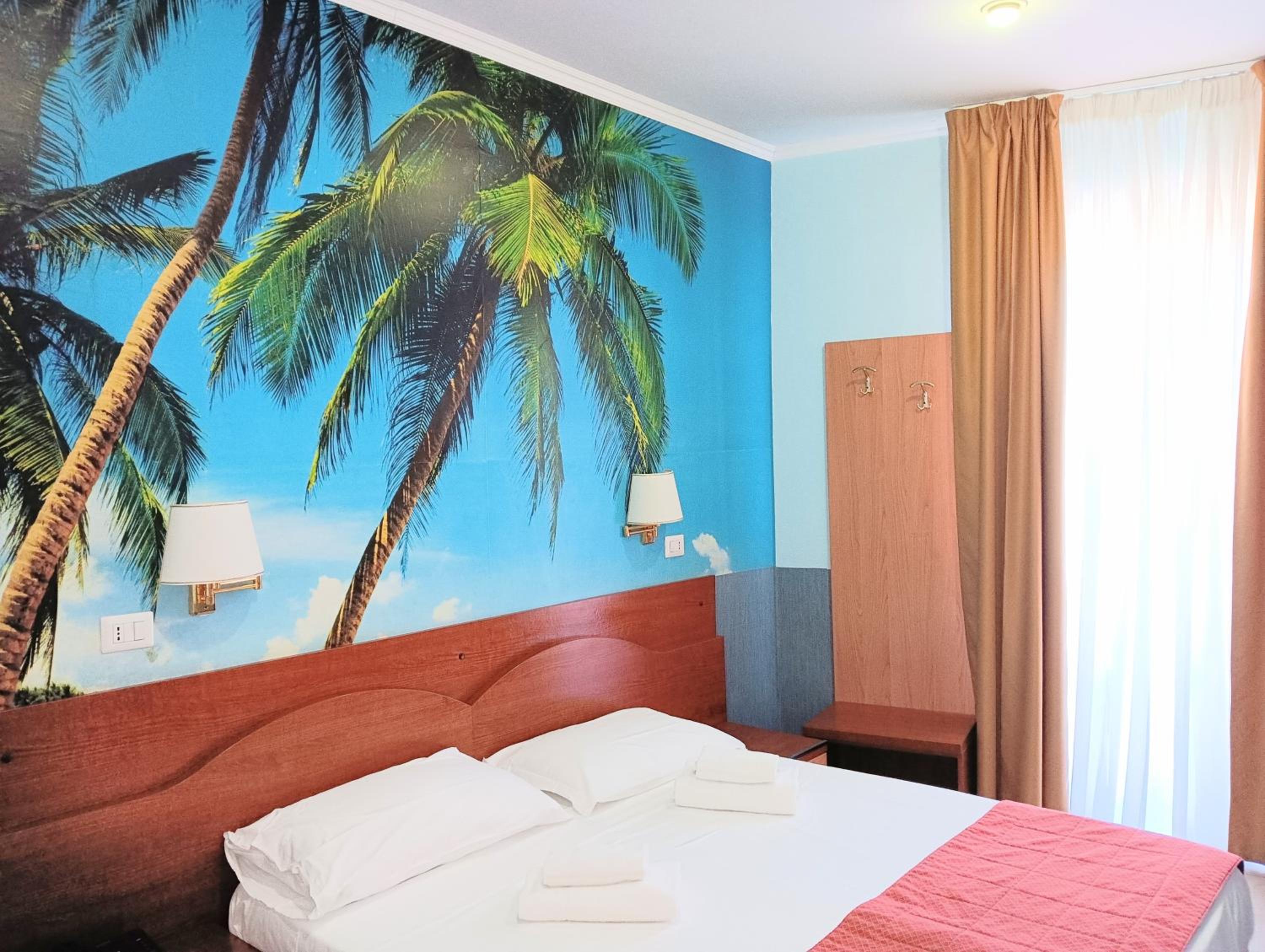 Standard, Double or Twin Bed, Balcony