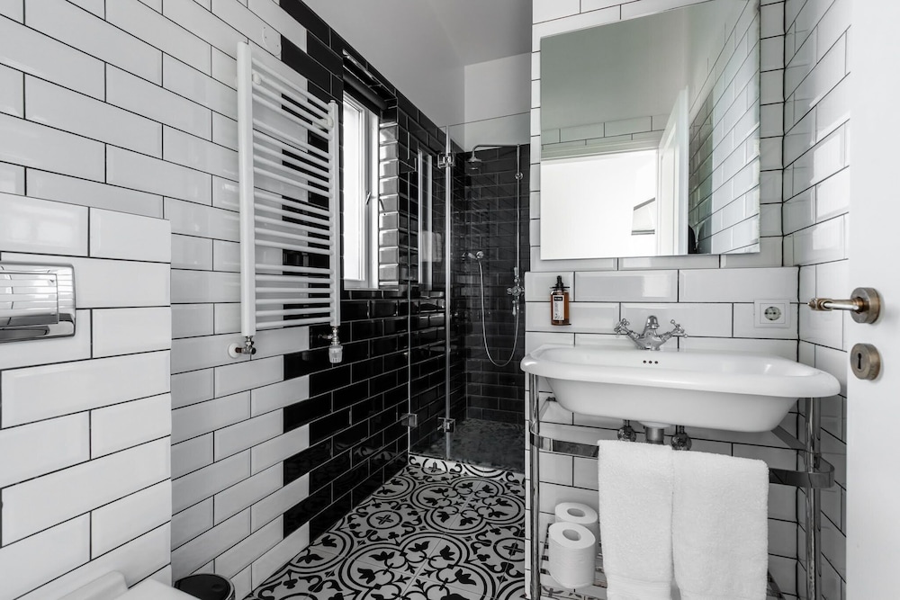 Vintage Apartment Hotel 50/50