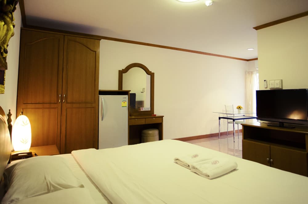 The Residence Hotel 20/39