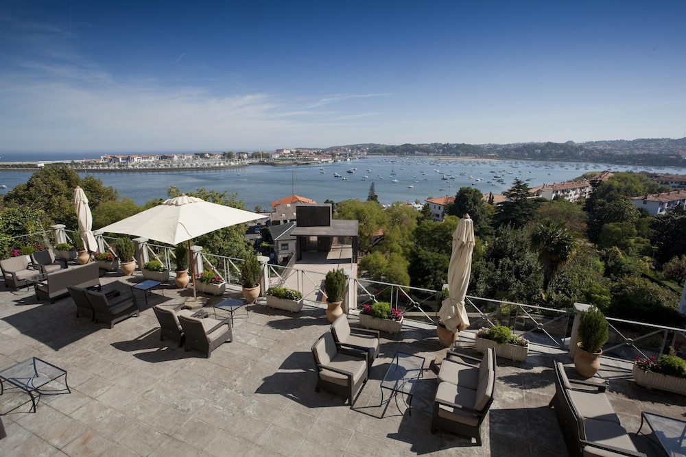 Parador De Hondarribia 32/40