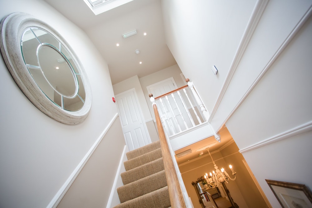 Grays Boutique B&B 35/50