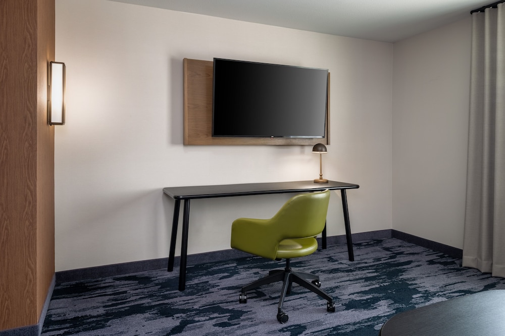 Fairfield Inn & Suites by Marriott Louisville Shepherdsville 32/38