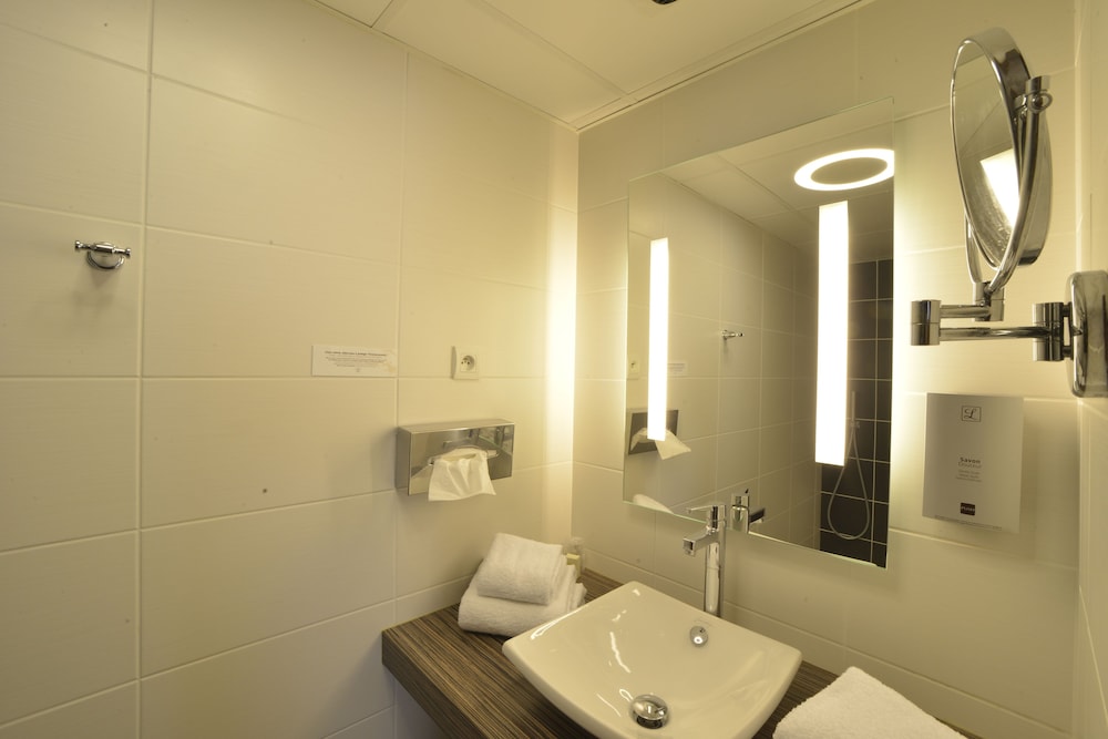 Hotel Victor Hugo Spa 73/76