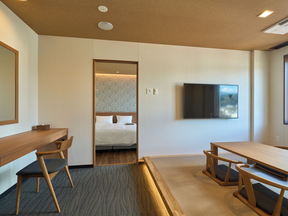Hotel and Spa Gift Takayama 32/48
