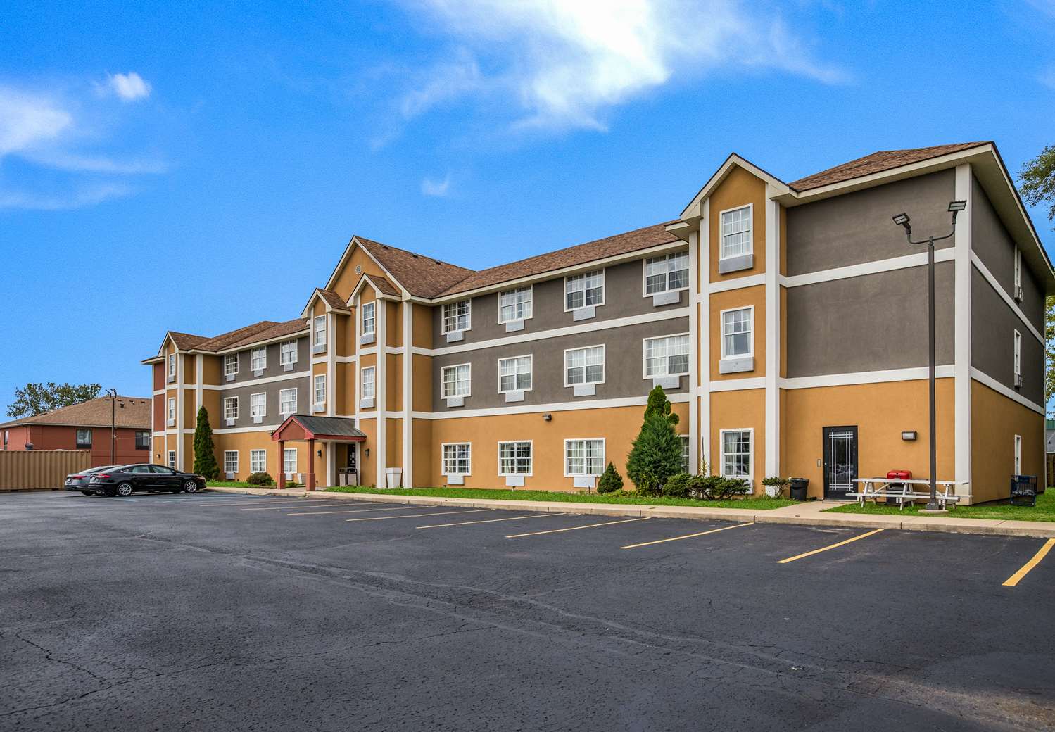 Americas Best Value Inn Suites Three Rivers 13/16