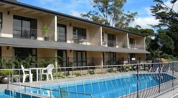 Falls Motel & Waterfront Campground 2/66