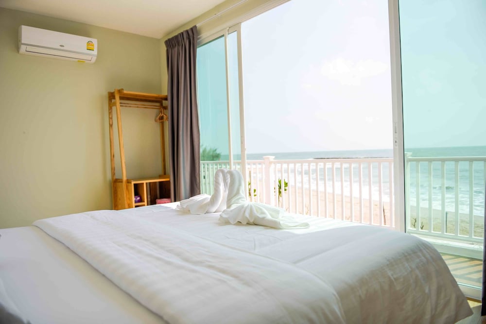 House, 3 King Beds