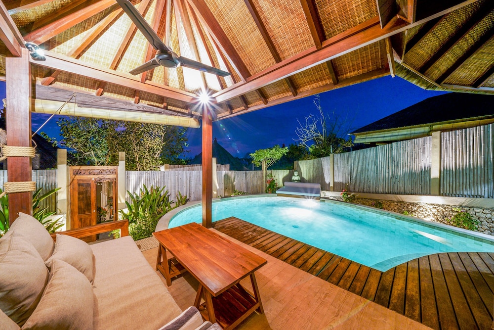 Blue Lagoon Avia Villas 28/50