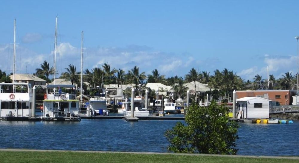 Tweed Harbour Motor Inn 47/57