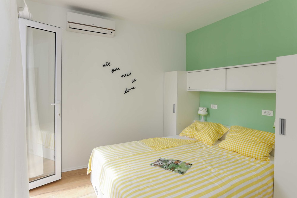 Apartments Villa Karmen 9/50