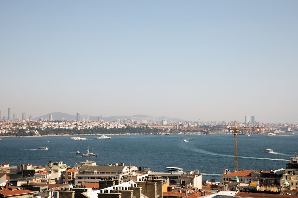 Georges Hotel Galata 69/74