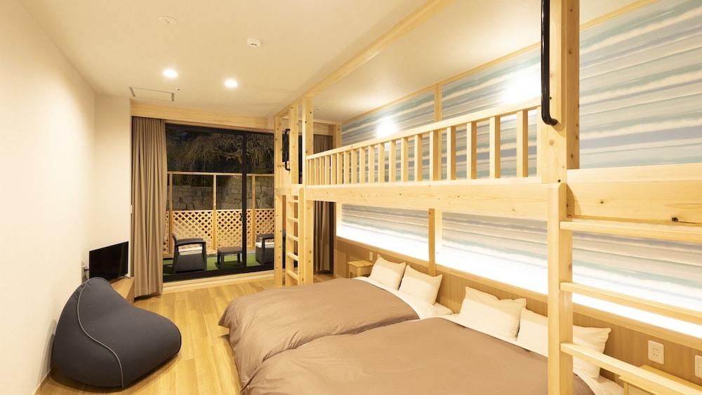 Western, Superior, 2 Double Beds, No Bathroom