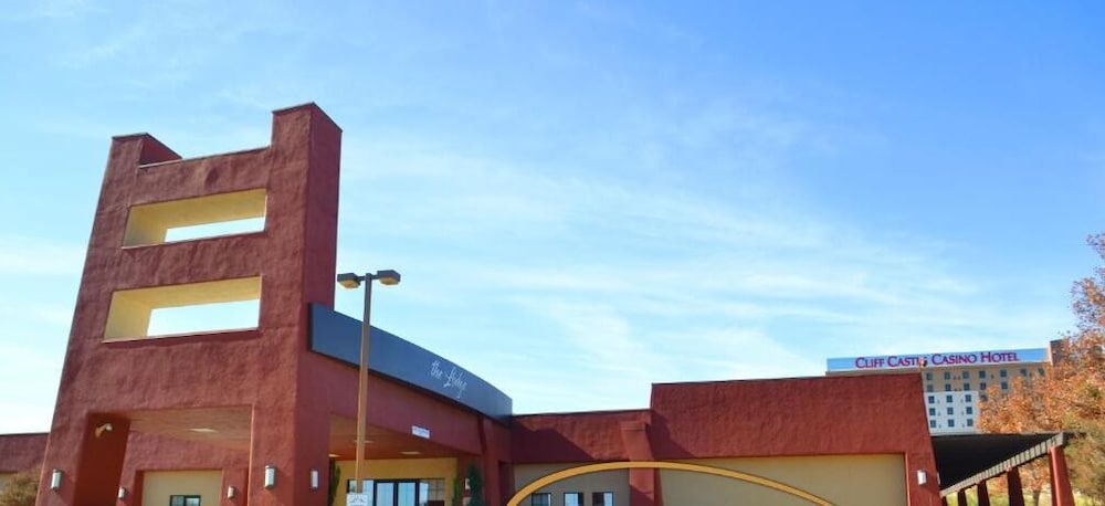 The Lodge At Cliff Castle Casino 2/34