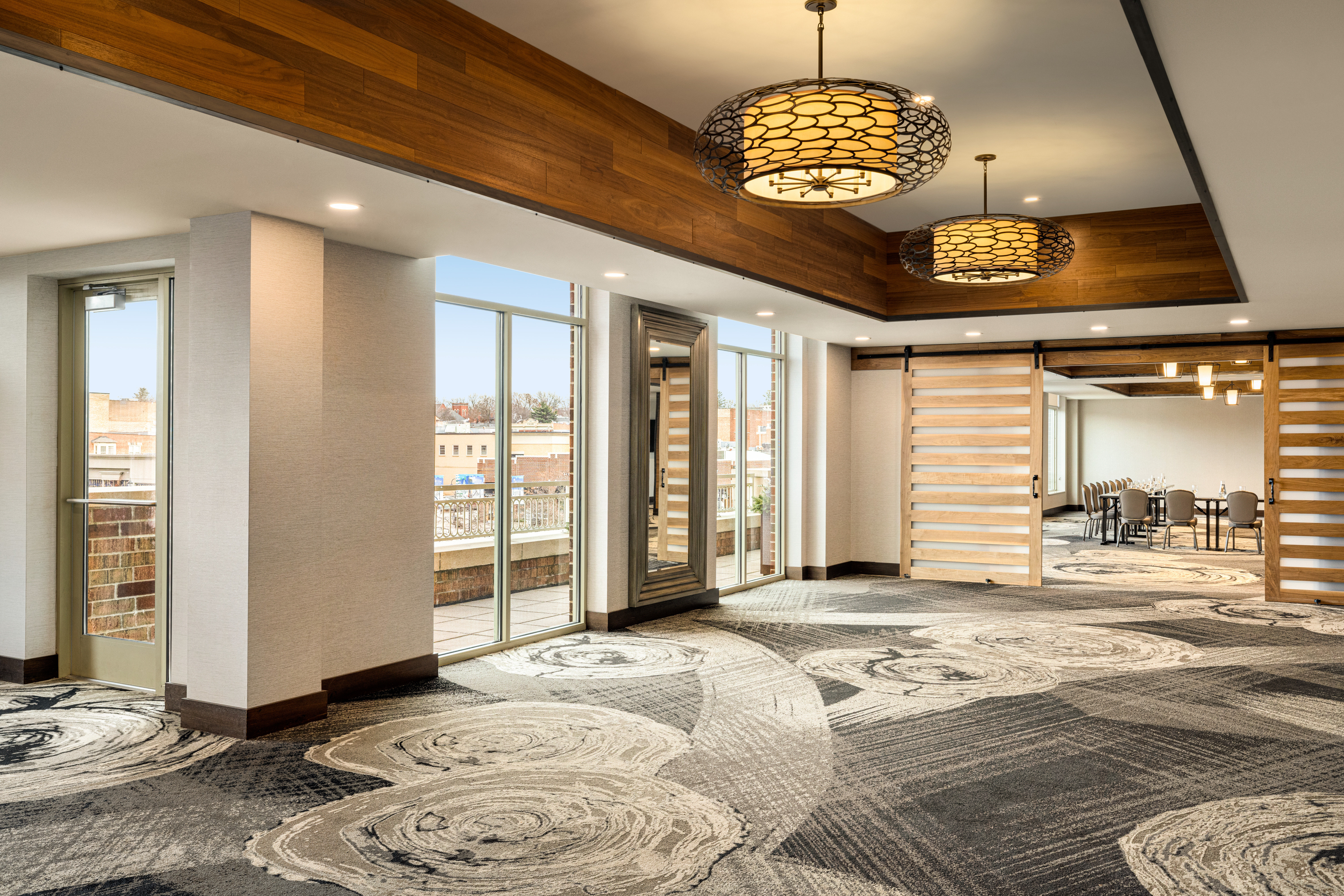 HOTEL INDIGO NAPERVILLE RIVERWALK 15/78