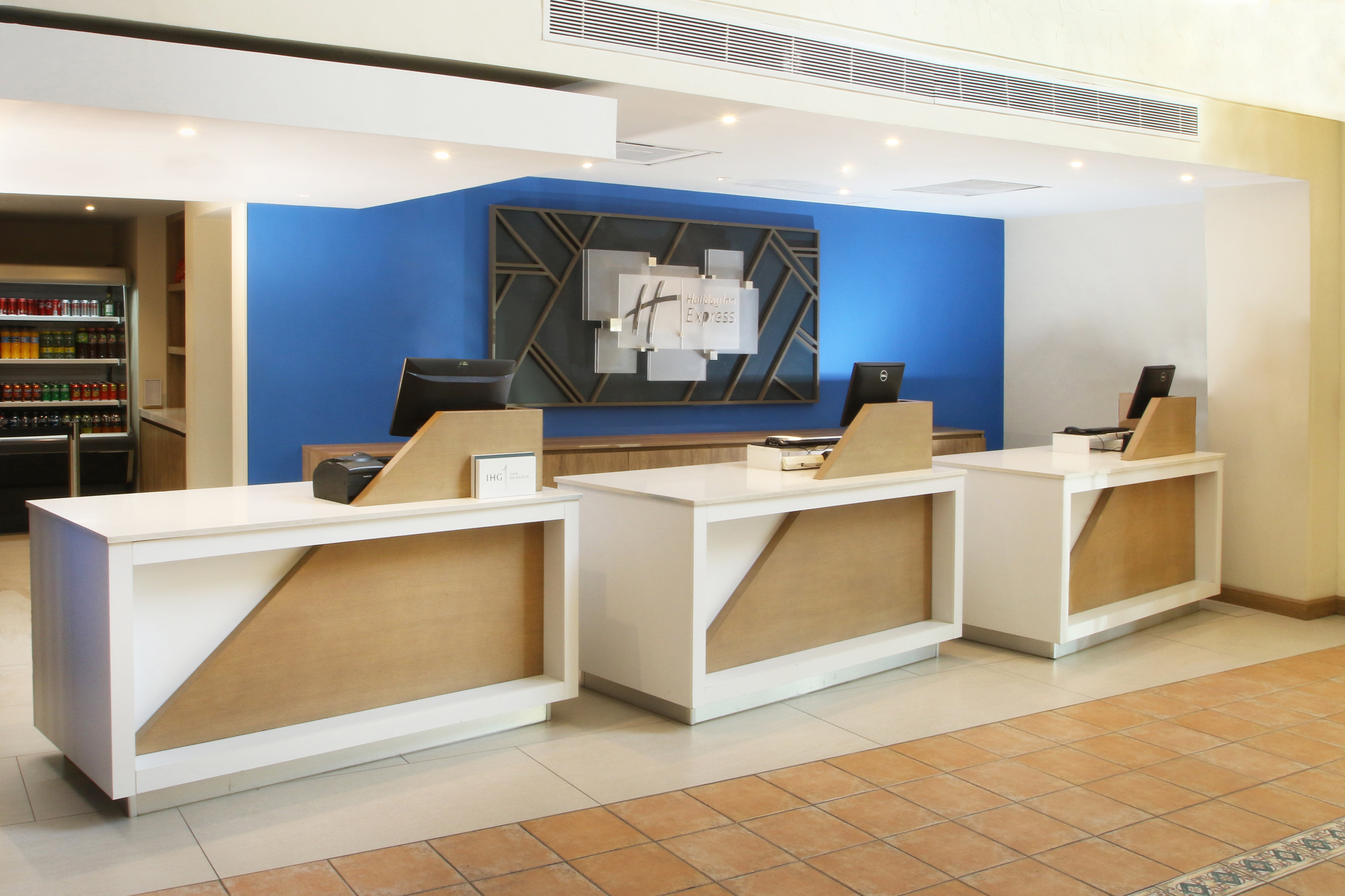 Holiday Inn Express Monterrey Tecnologico 8/50