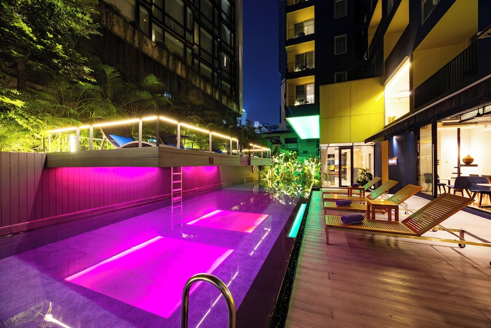 Lit Bangkok Residence 66/102