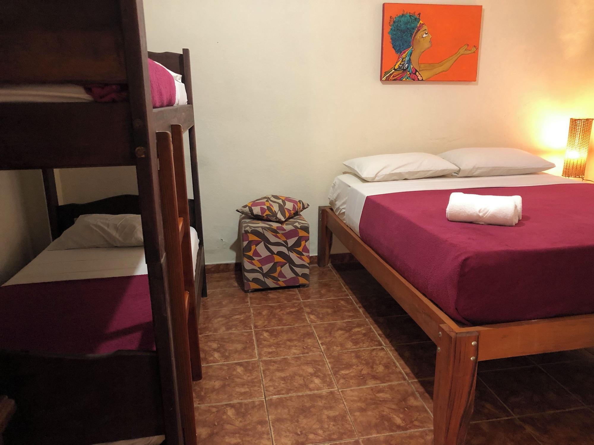 Family, Geko Hostel & Pousada Paraty 3/5