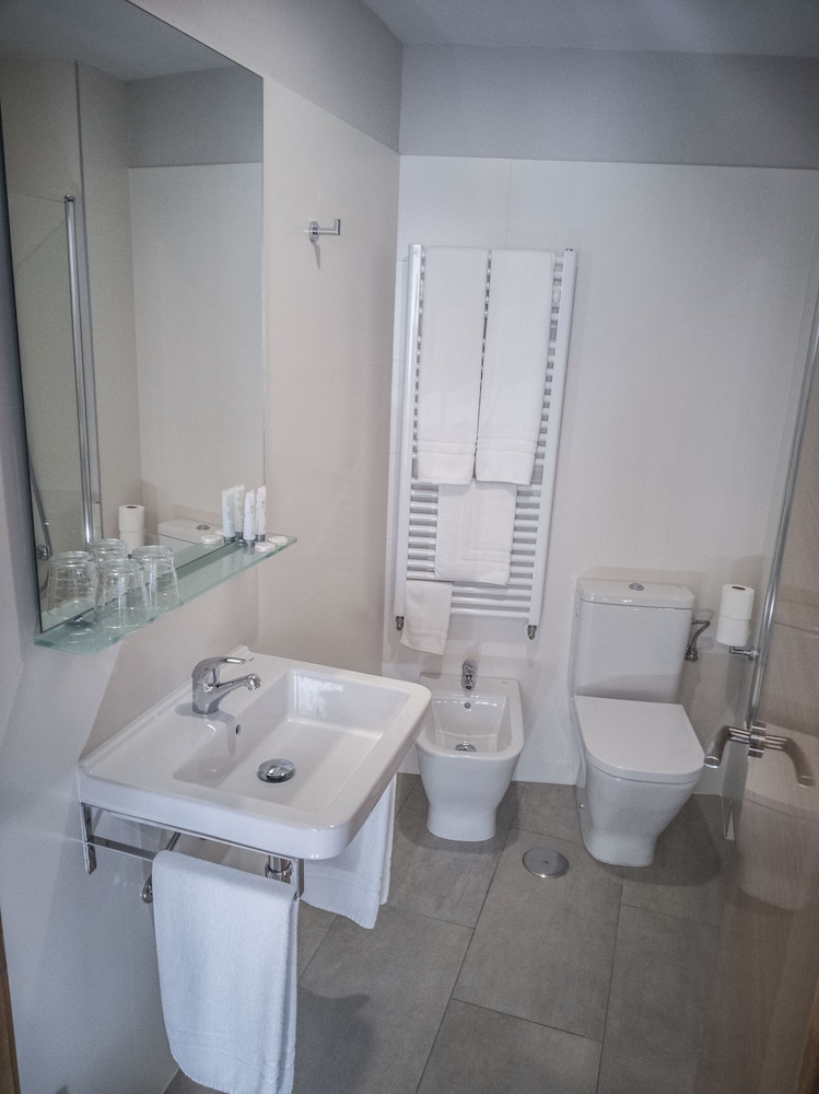 Hotel Abadi 47/48