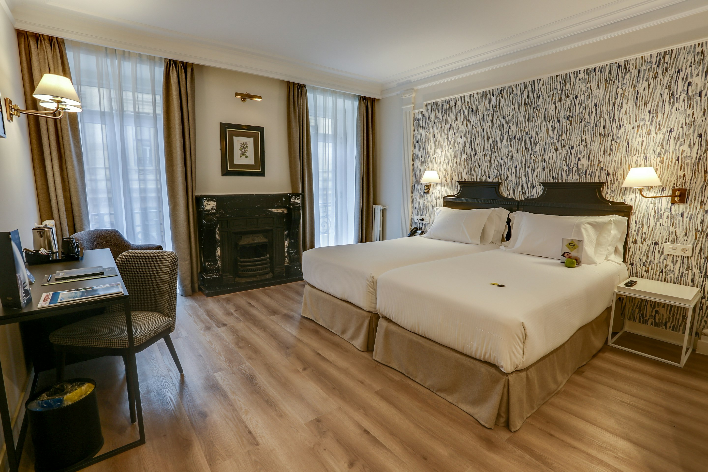 SUPERIOR, TWIN BEDS