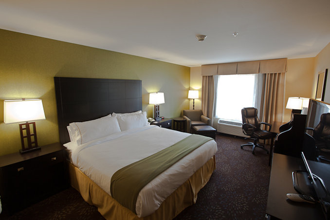 Holiday Inn Express Hotel And Suites Detroit North Troy 17/63