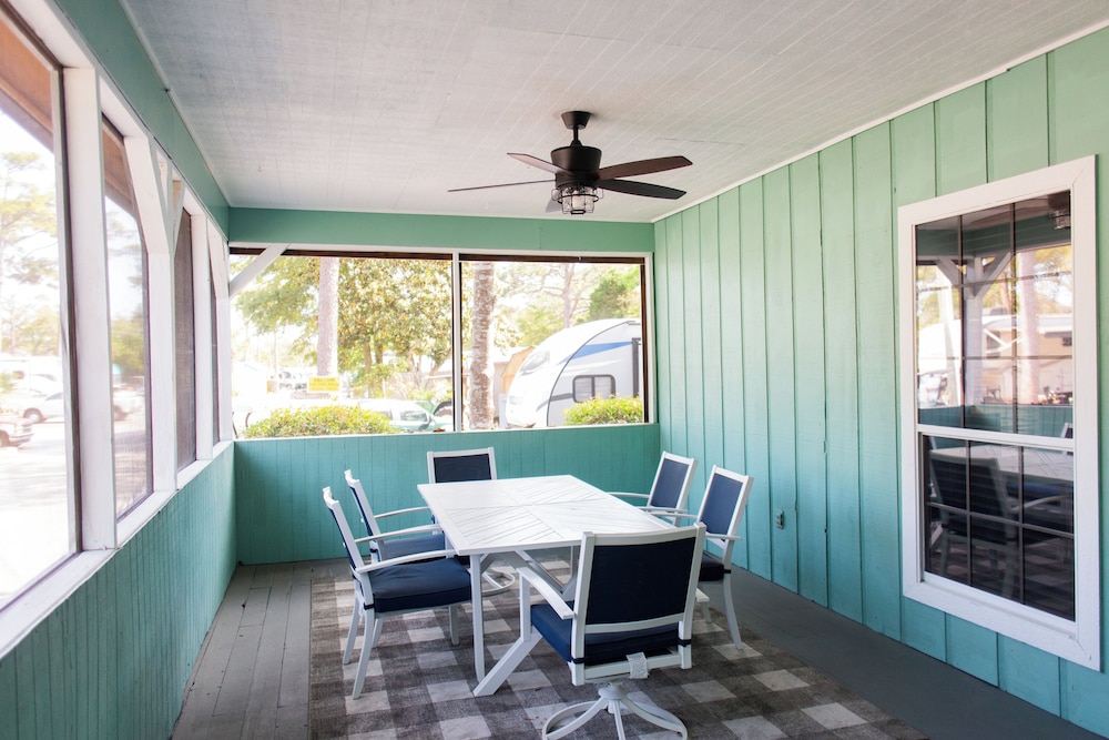 Navarre Beach Camping Resort 36/61