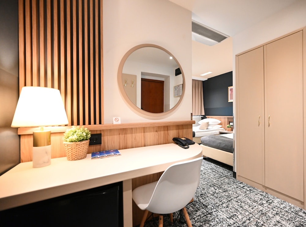 Central Hotel Zagreb 71/71