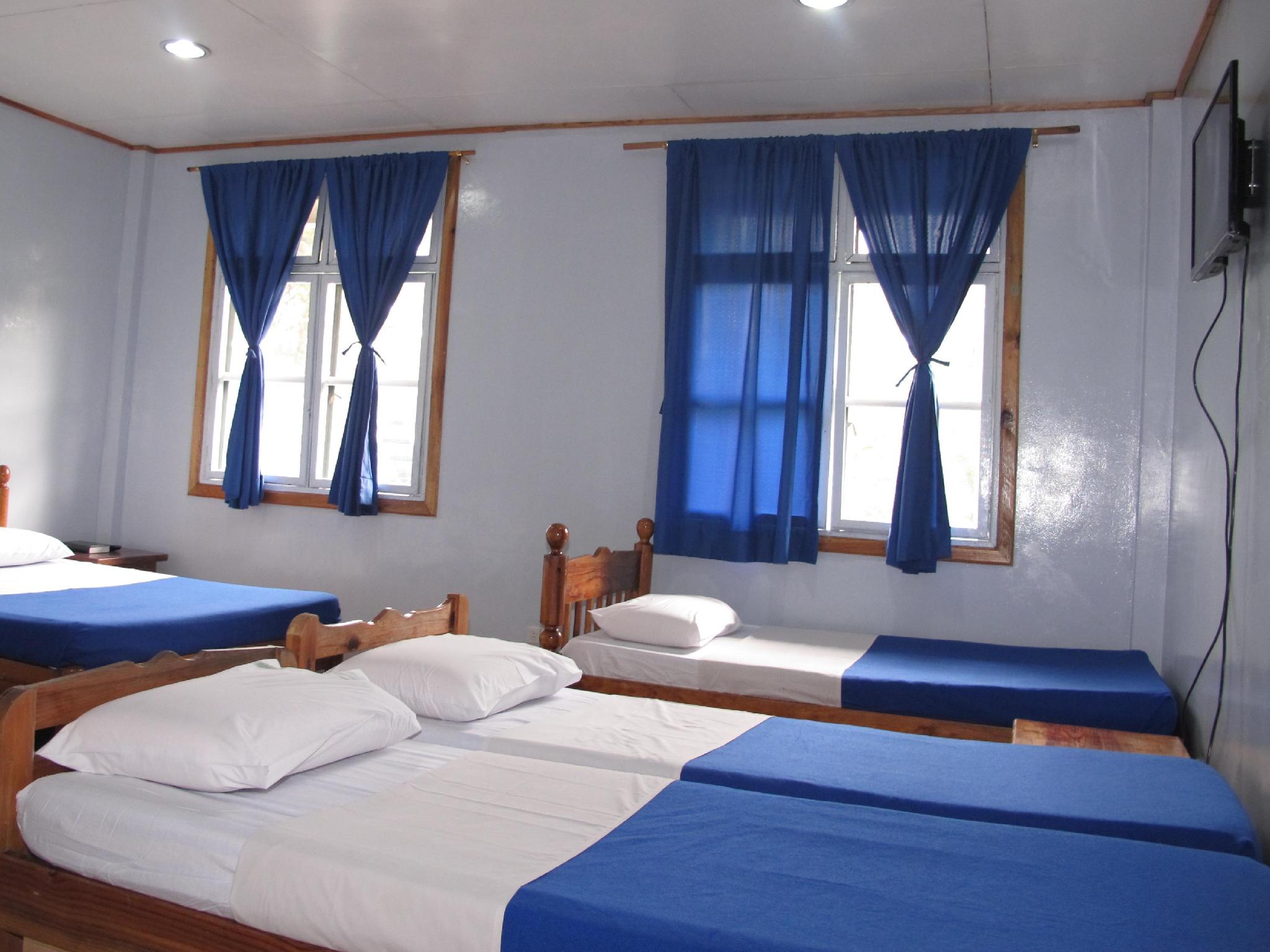 Good, Standard, 3 Beds, Queen Bed