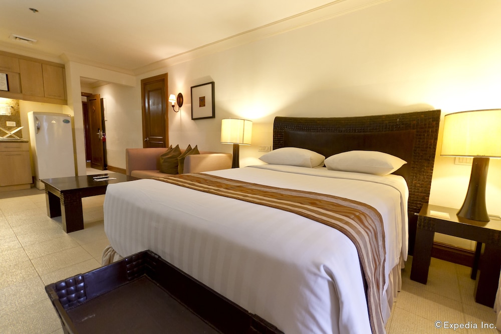 1 Bedroom, Suite, 2 Double Beds, Crown Regency Suites Mactan 10/10