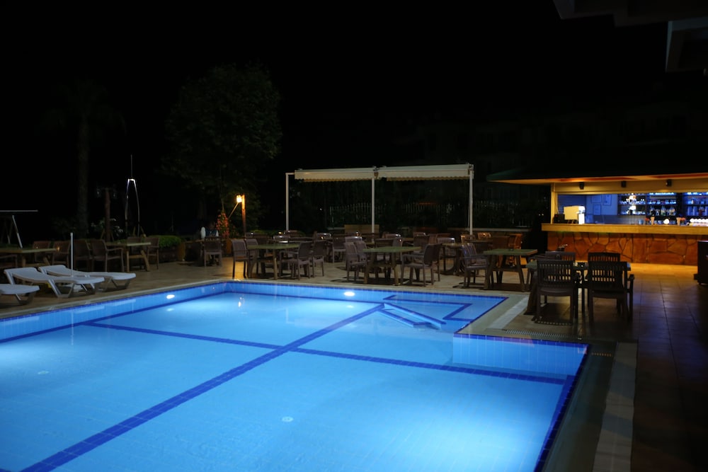 Valeri Beach Hotel 28/50