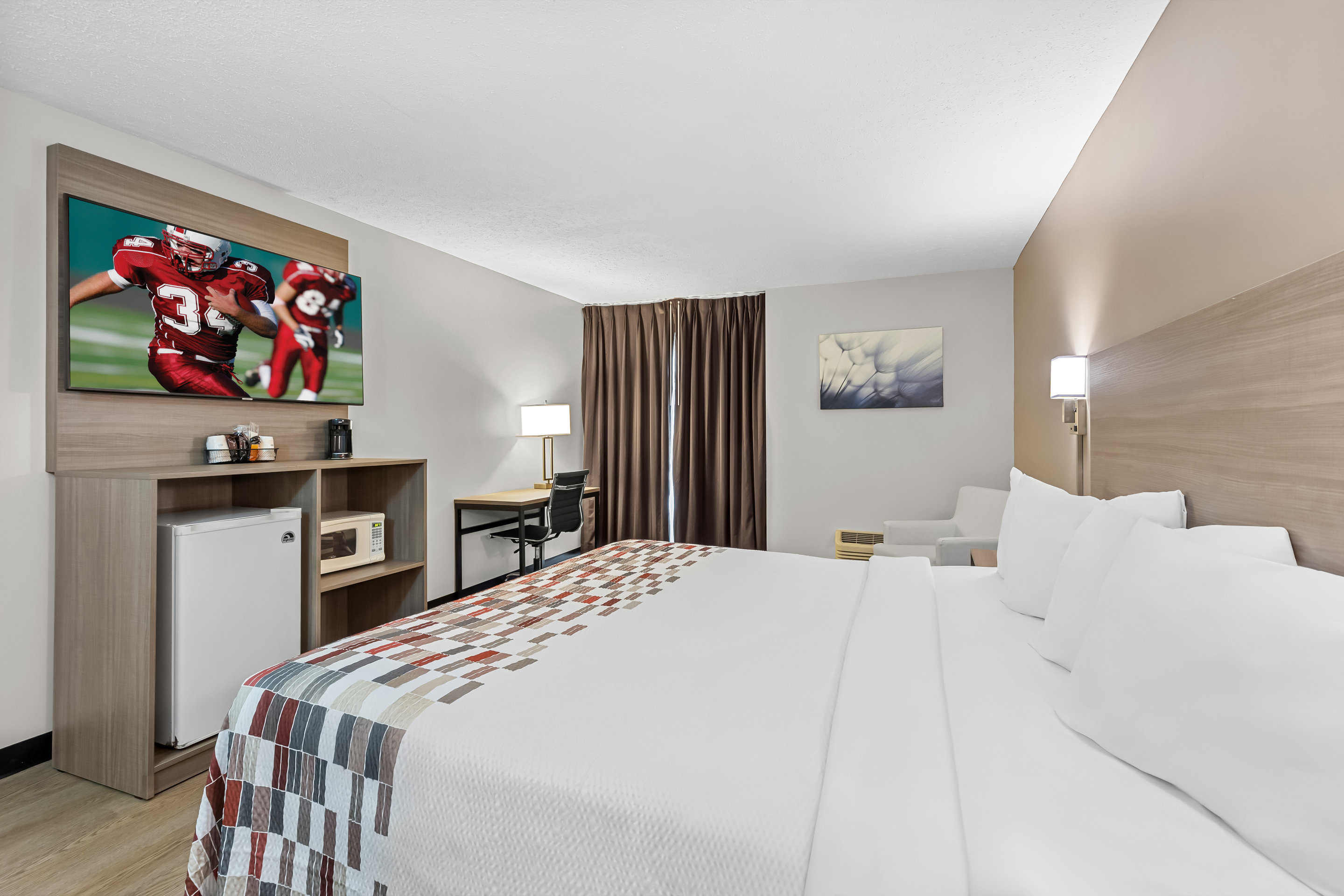 Superior, King Bed, Pool Side, Accessible