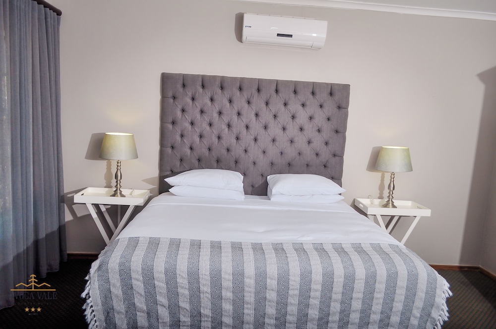 Avoca Vale Country Hotel 15/50