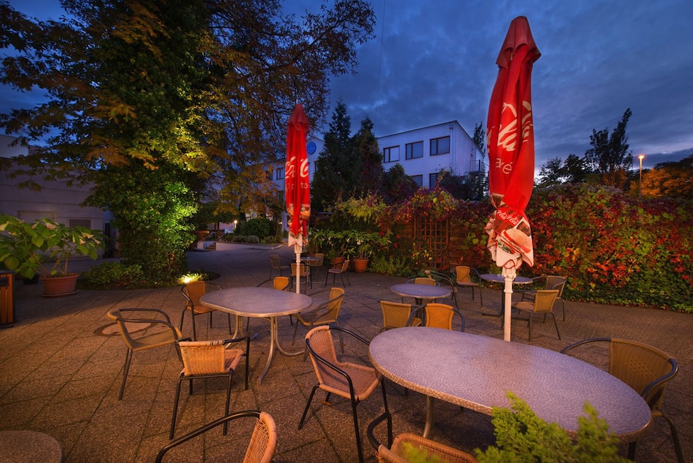 Ea Hotel Populus 50/53
