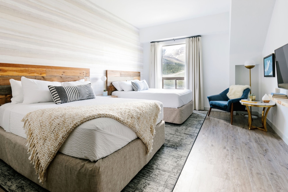 Glacier View Lodge 10/34