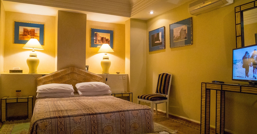 Riad Hasna Espi 13/72