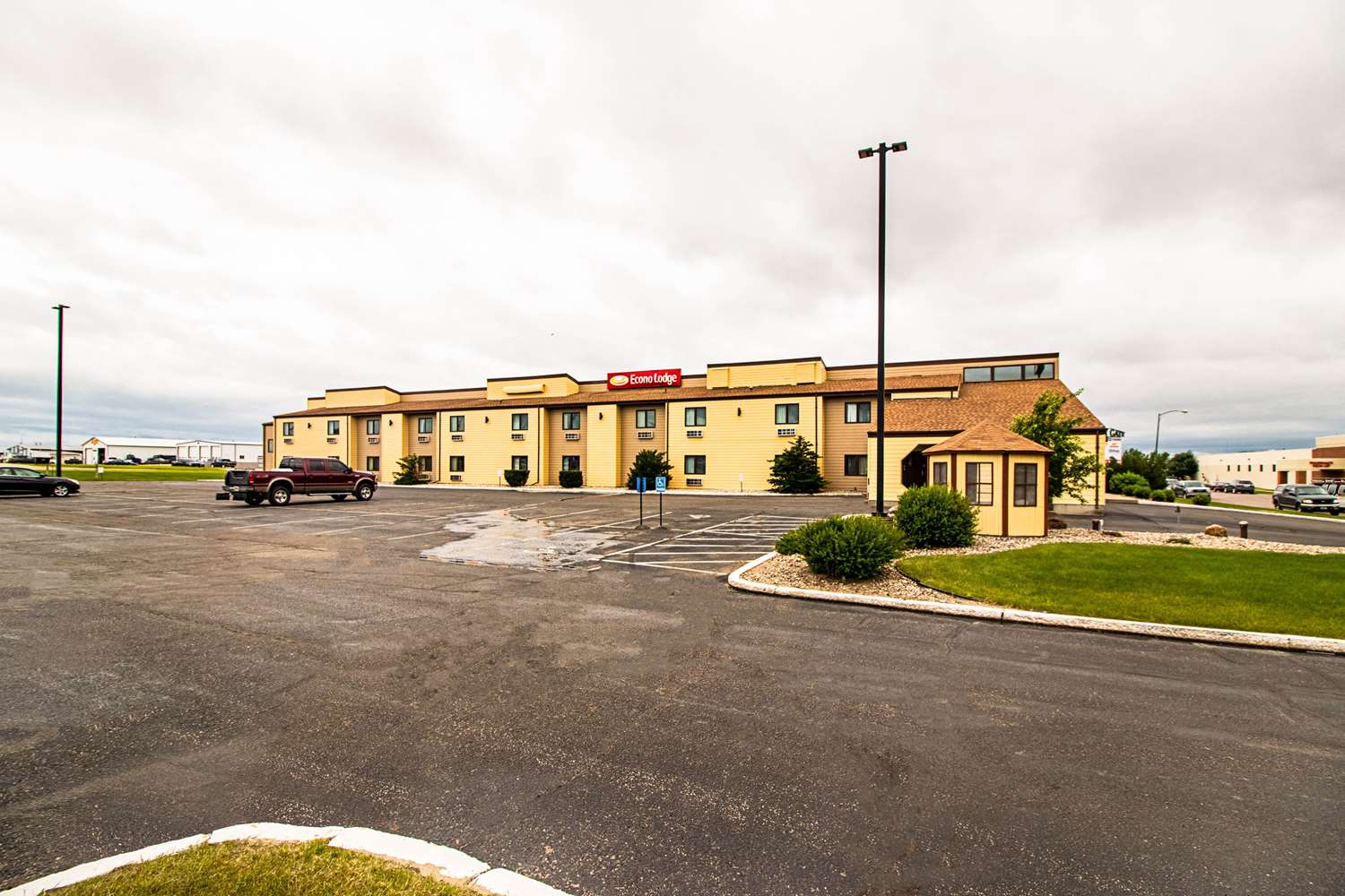 Econo Lodge Watertown, SD 1/16