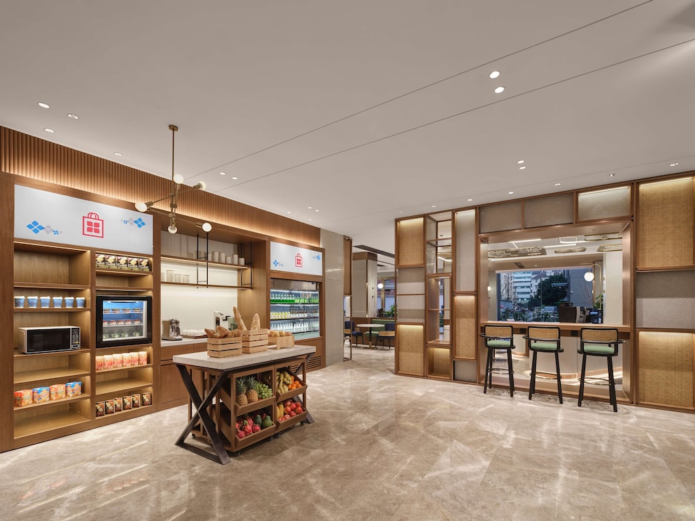 Hangzhou West Lake Hubin Yintai Atour Hotel 46/60