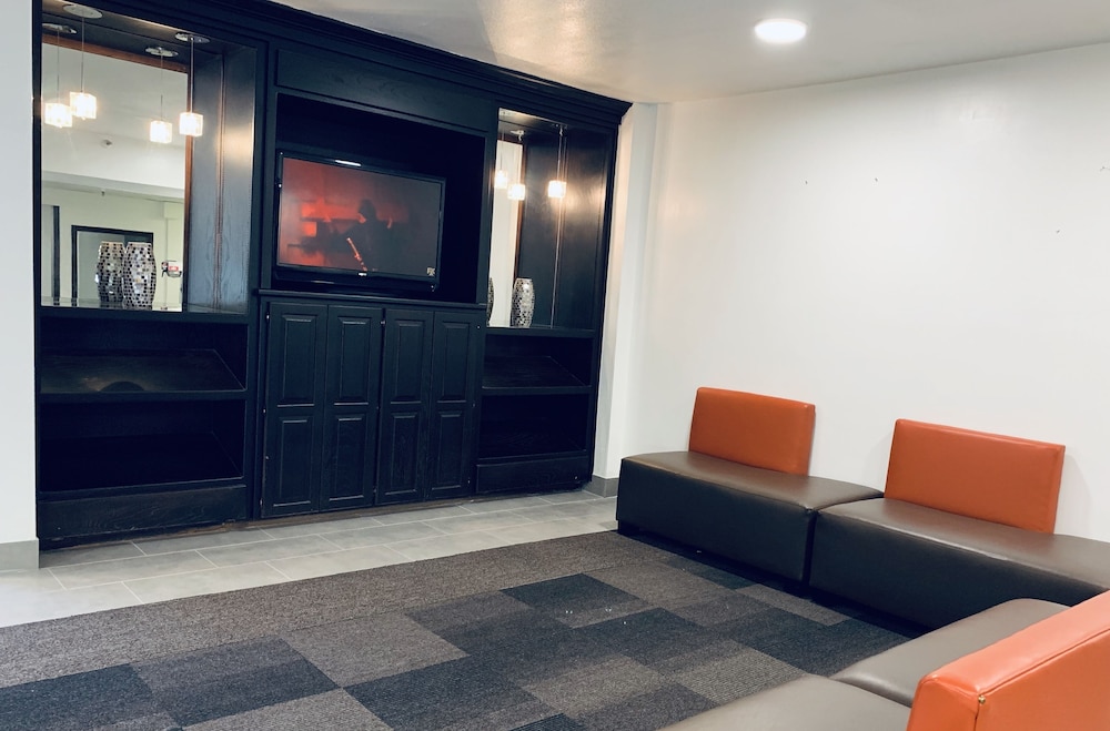 Motel6 Lewisville, TX - Medical City 7/64
