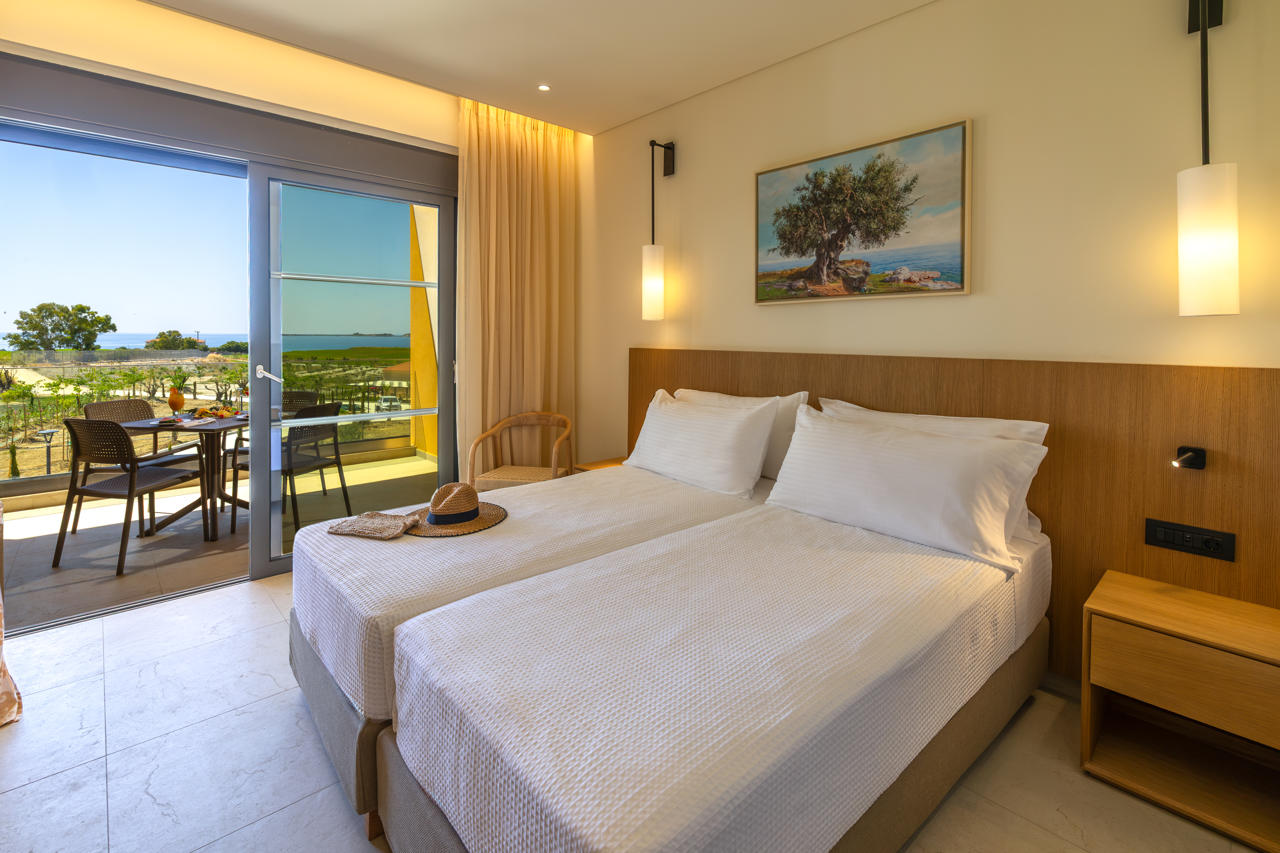Apollonion Asterias Resort & Spa 13/16