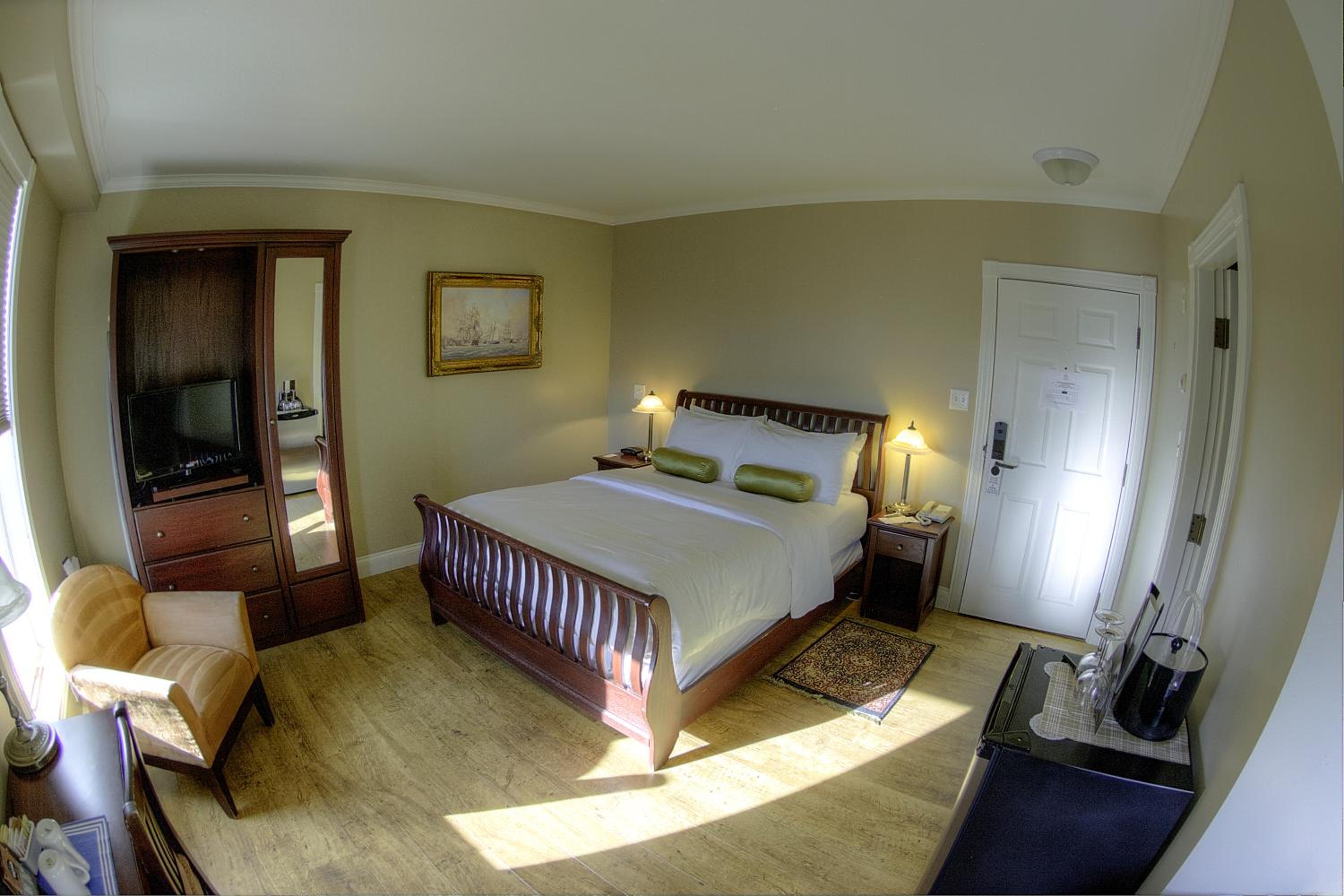 Room, King Bed, Sea View
