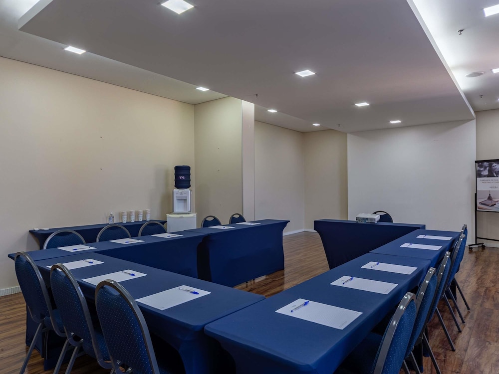 Mercure Manaus Hotel 63/72