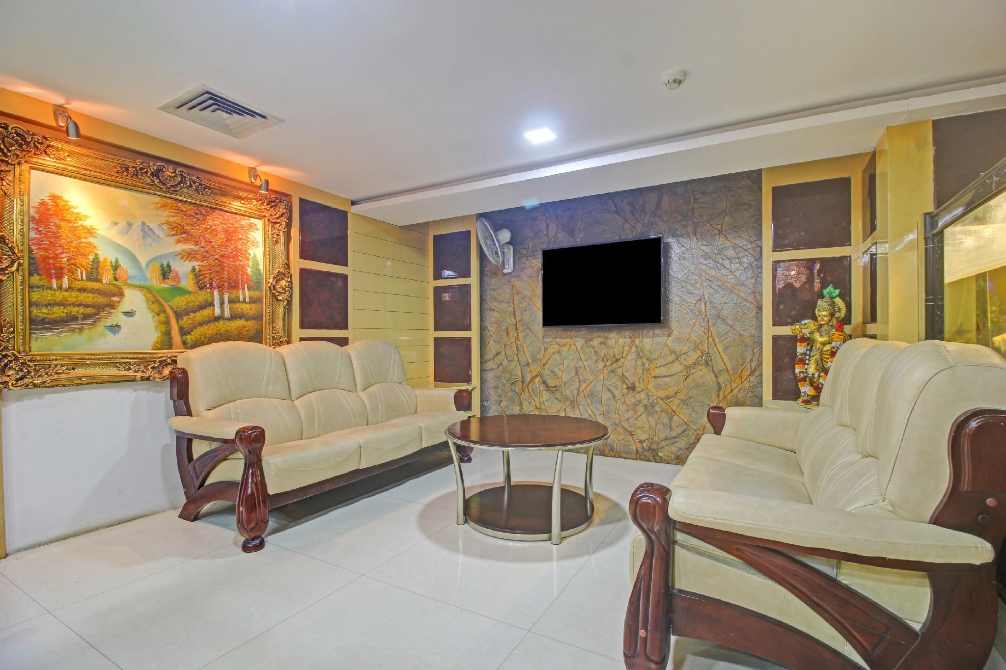 Collection O Hotel Regal Near ISKON TEMPLE , ABIDS 54/55