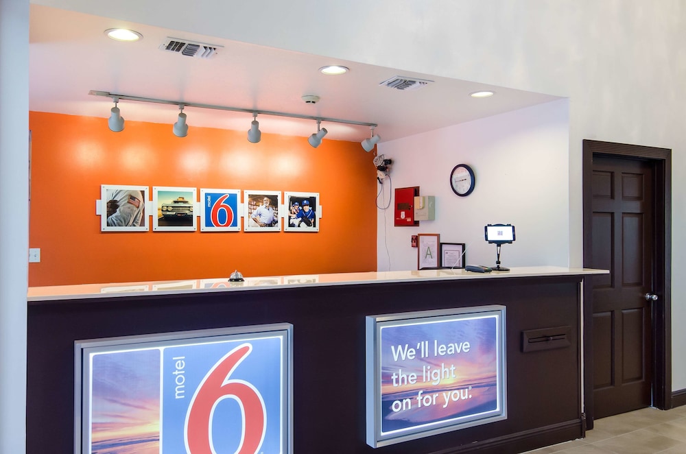 Motel6 Moss Point, MS 8/39