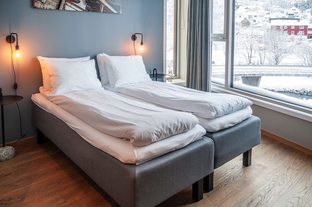 Trolltunga Hotel 3/43