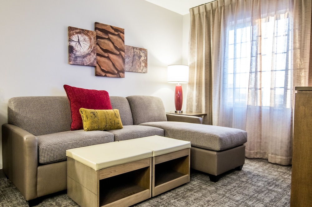 Staybridge Suites Anchorage 56/76