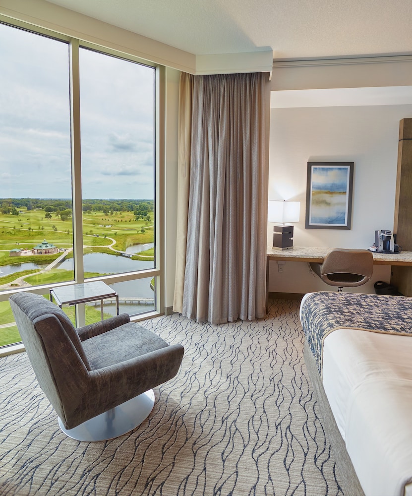 Mystic Lake Casino Hotel 17/62