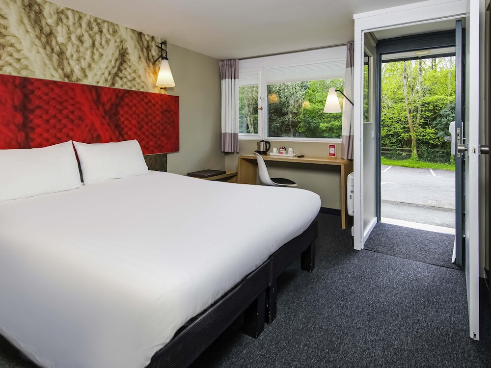 Ibis Plymouth 12/50