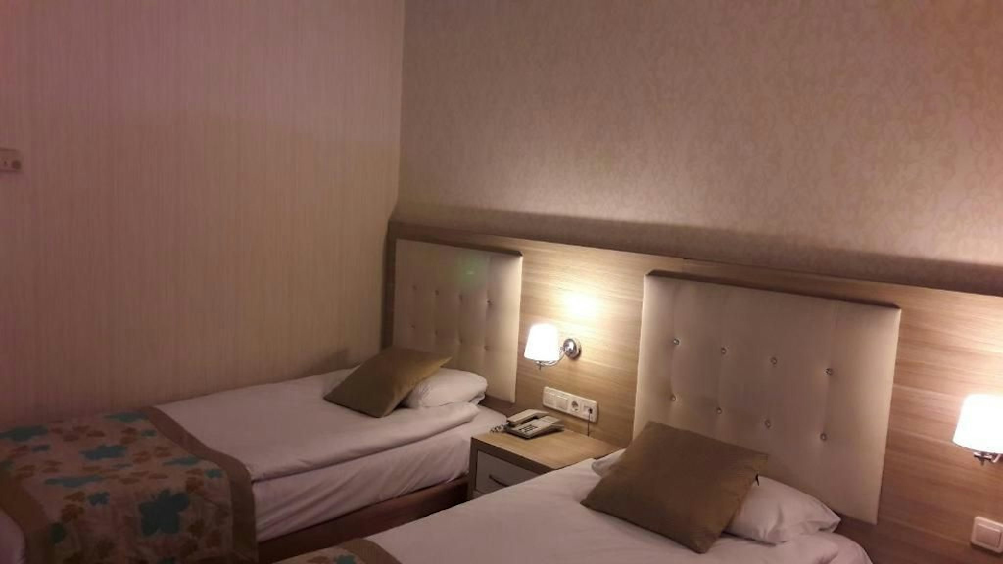 Standard, Single, Double or Twin Bed