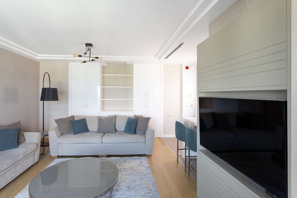 Radisson Residences Avrupa Tem Istanbul 51/66