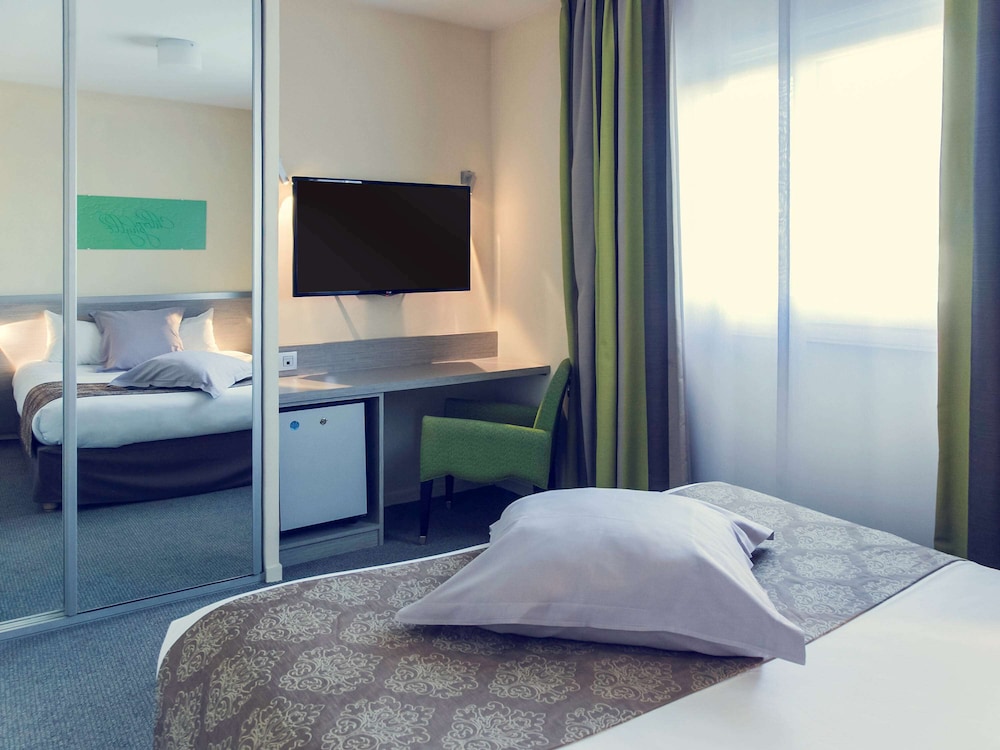 Mercure Lyon Est Villefontaine 34/64