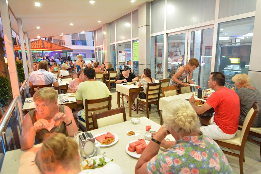 Kleopatra Arsi Hotel 55/78